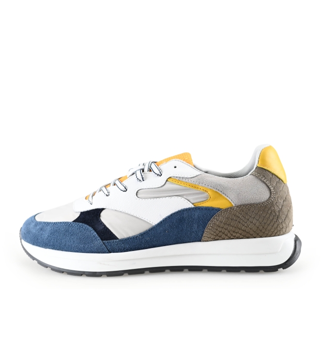 Vertice Sneaker