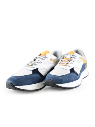 Vertice Sneaker