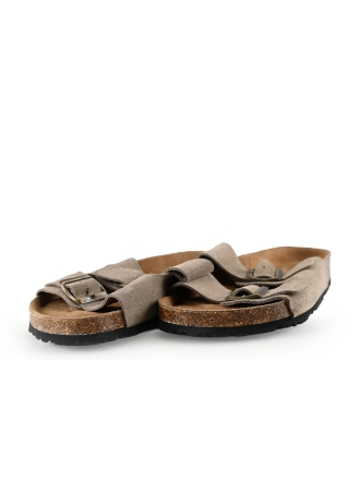 Outfielder Flip-Flops