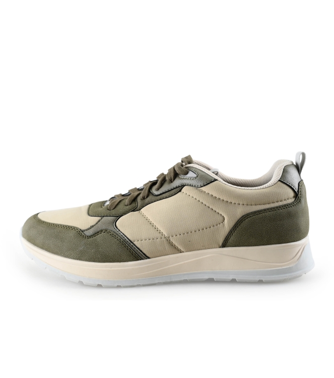 Vertice Sneaker