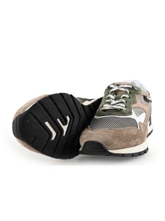 Australian Sneaker