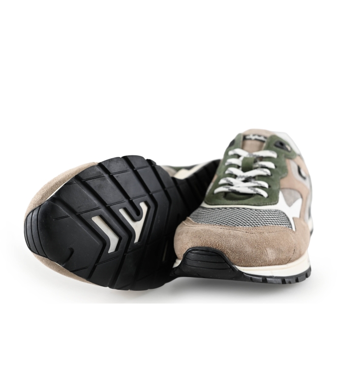 Australian Sneaker