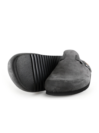 Basicz Slip-ons