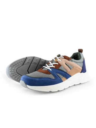 Vertice Sneaker