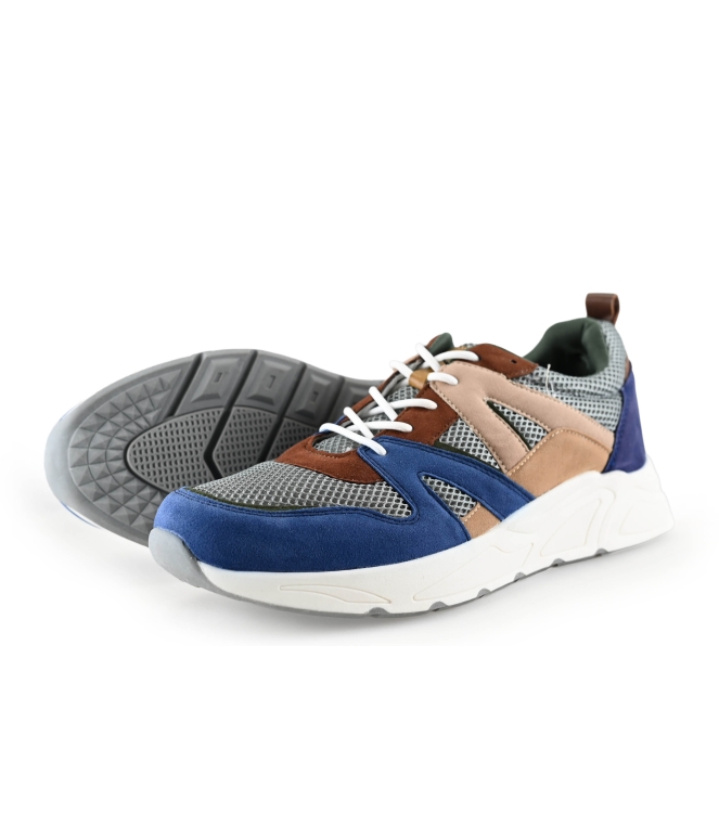 Vertice Sneaker