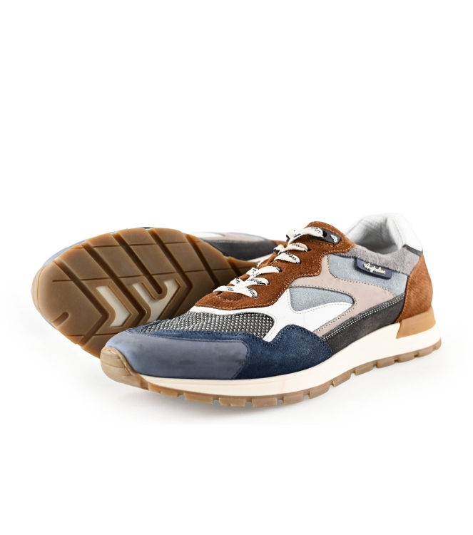 Australian Sneaker