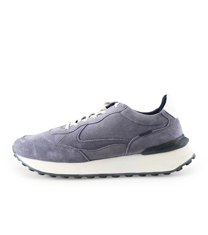 Vertice Sneaker