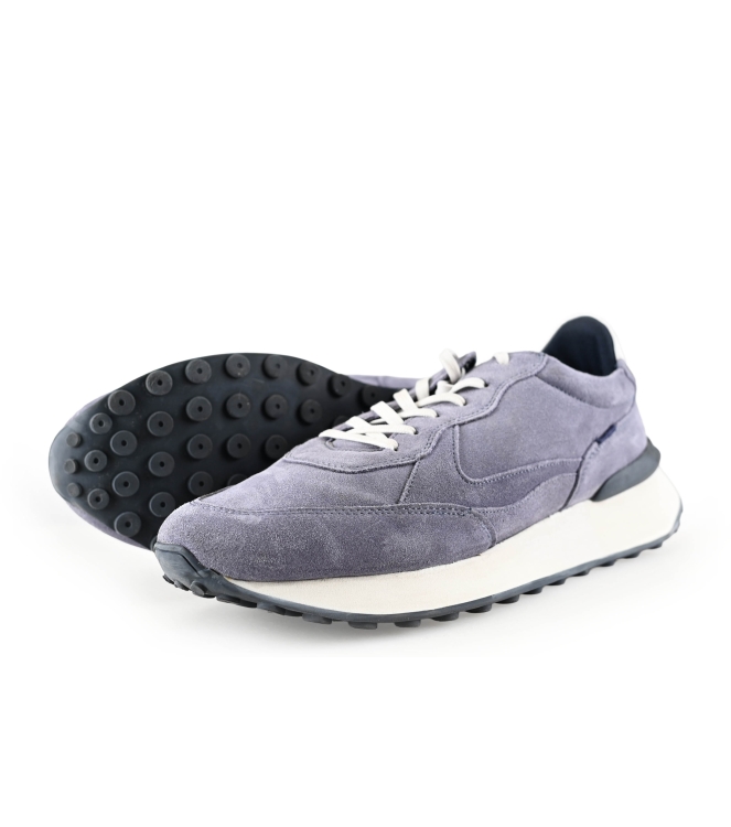 Vertice Sneaker