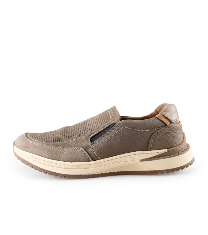 Outfielder Slip-ons