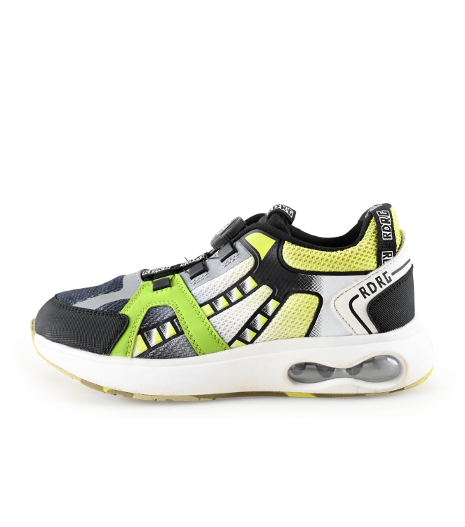 Red-Rag Sneaker