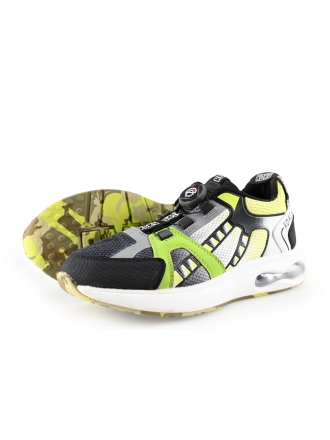 Red-Rag Sneaker