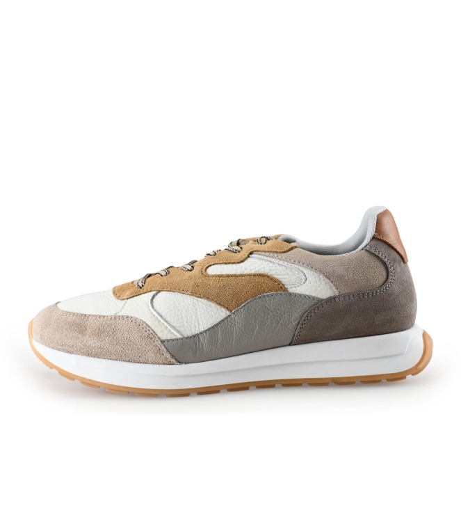 Vertice Sneaker
