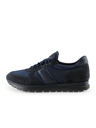 Invinci Sneaker