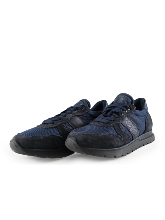 Invinci Sneaker
