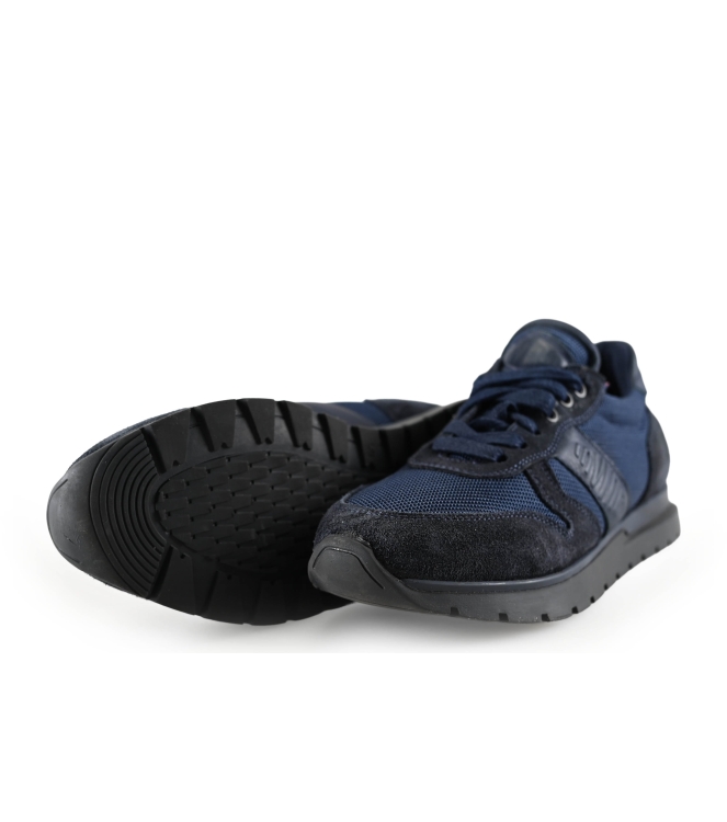 Invinci Sneaker