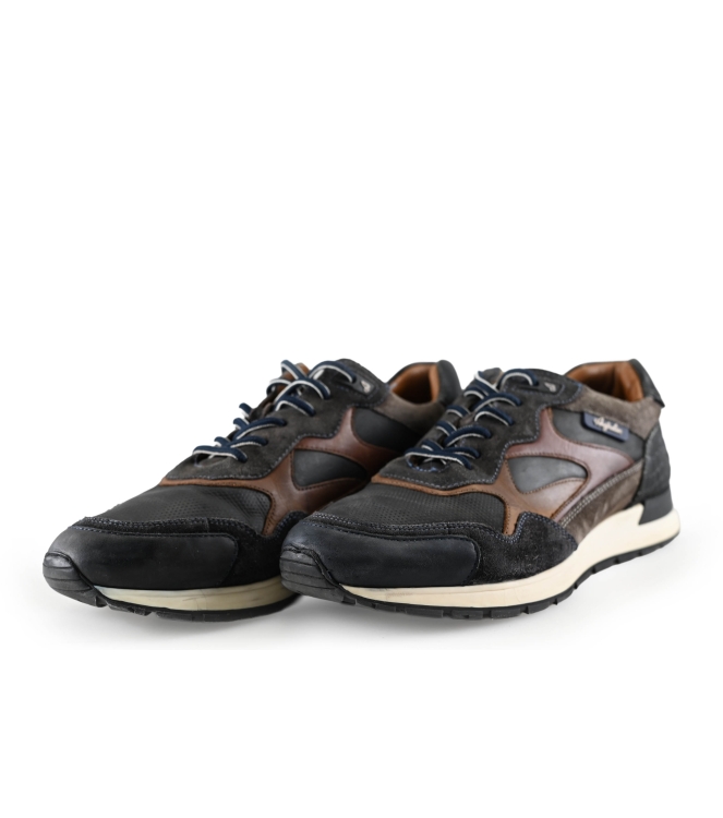 Australian Sneaker