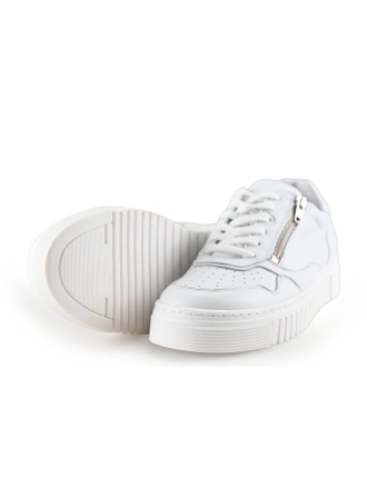 AQA Sneaker