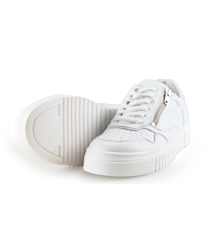 AQA Sneaker