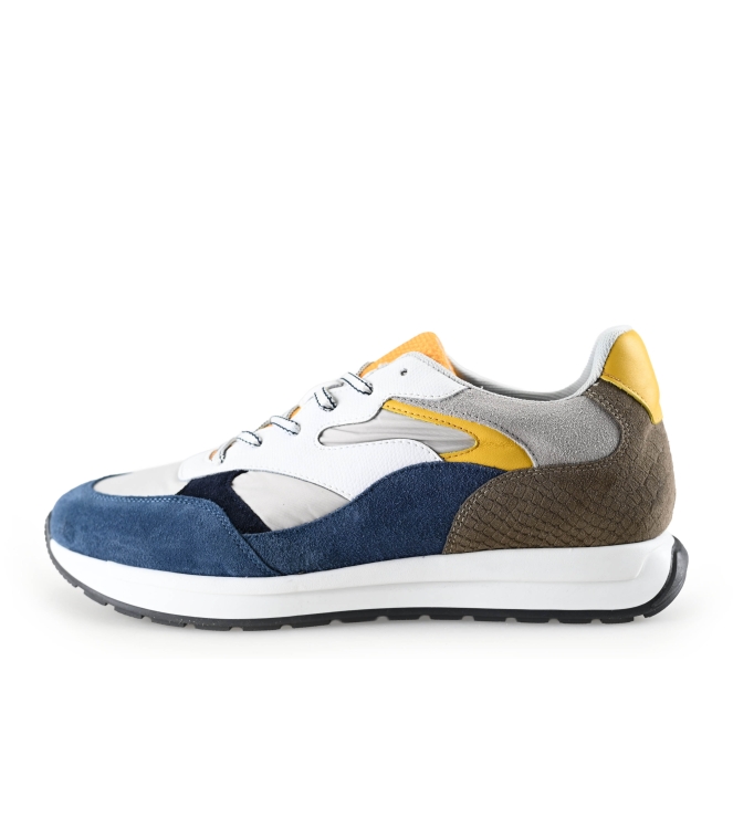 Vertice Sneaker
