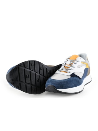 Vertice Sneaker