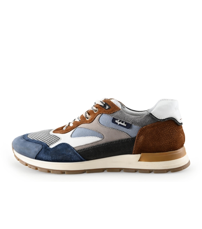 Australian Sneaker