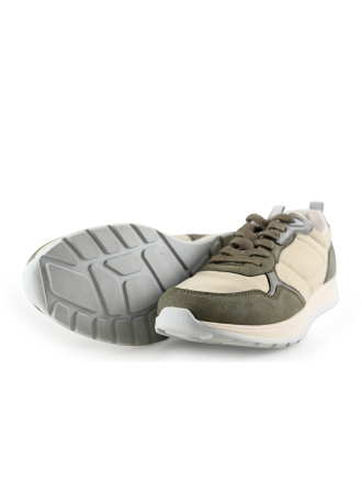 Vertice Sneaker