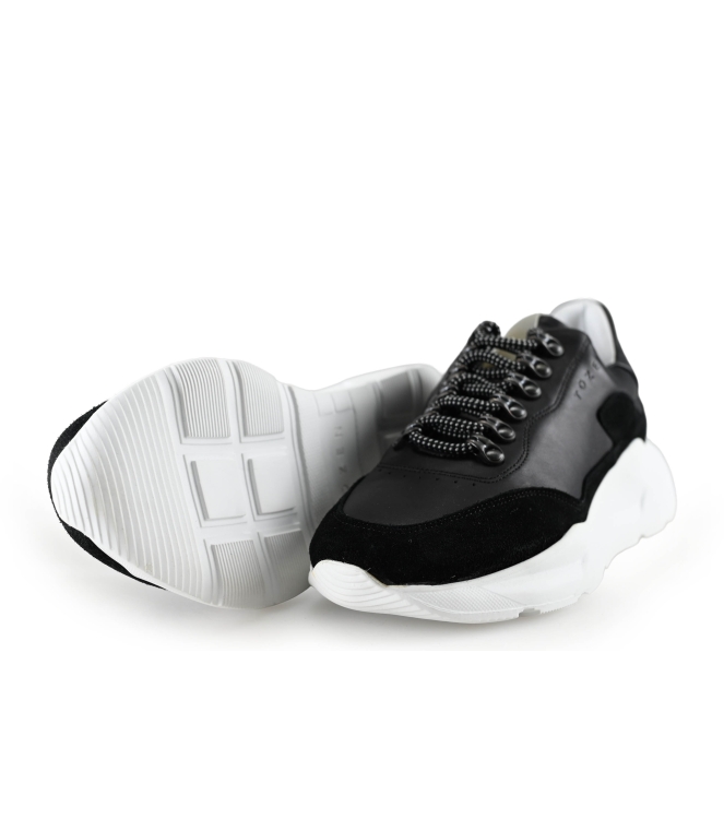 Tozen Sneaker