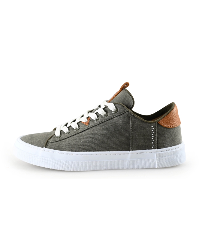 Hub Sneaker