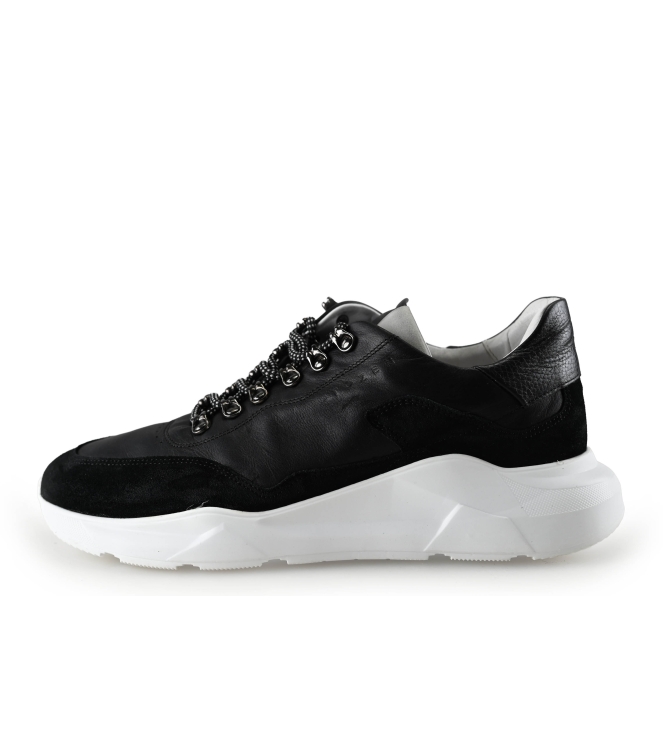 Tozen Sneaker