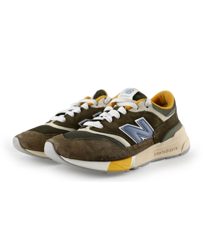 New Balance Sneaker