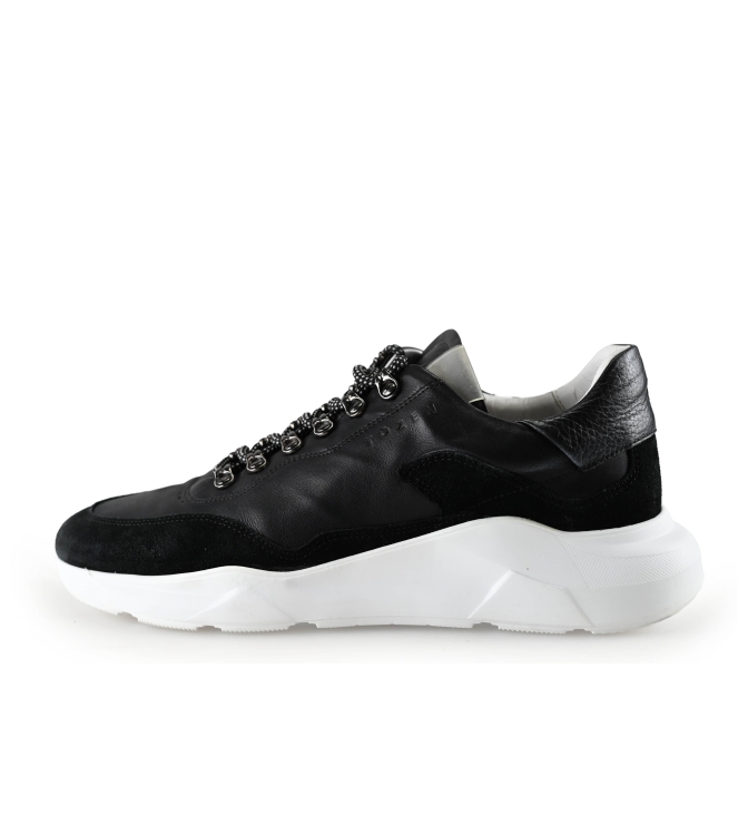 Tozen Sneaker