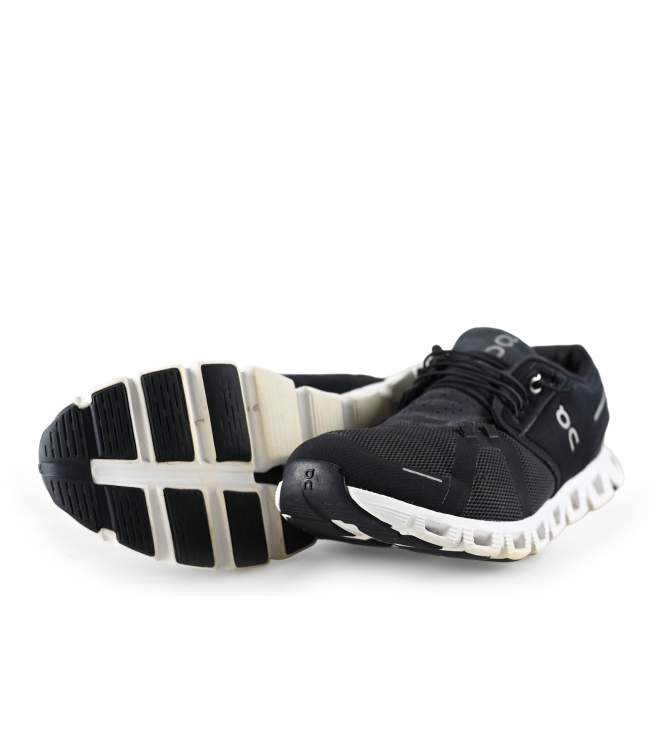 On Sneaker