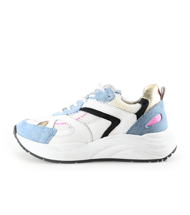 Sacha Sneaker
