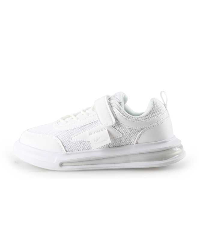 Vvv (triple V) Sneaker