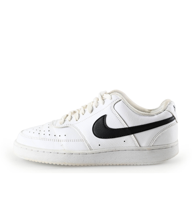 Nike Sneaker