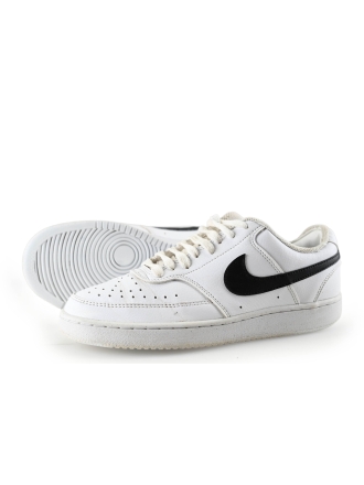 Nike Sneaker