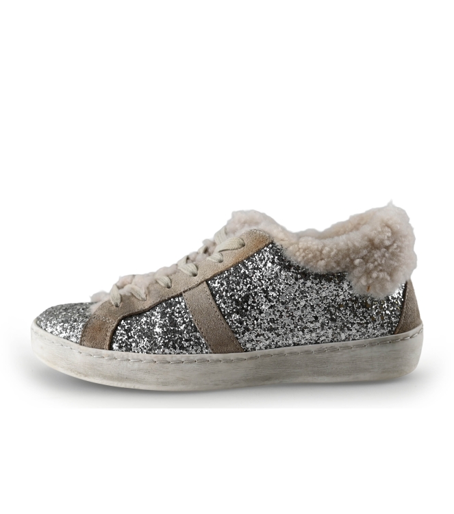 Toral Sneaker