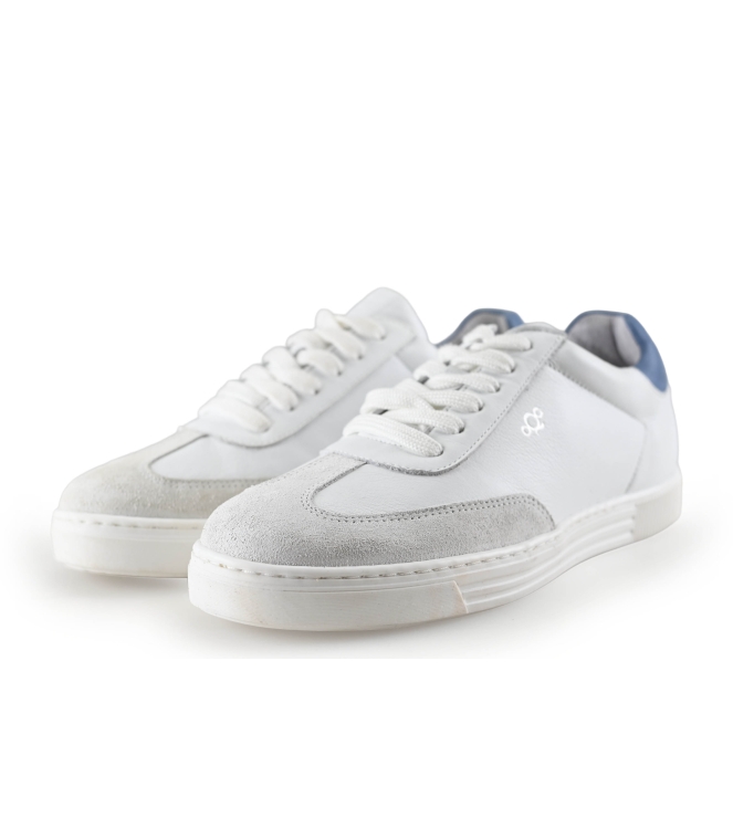 AQA Sneaker
