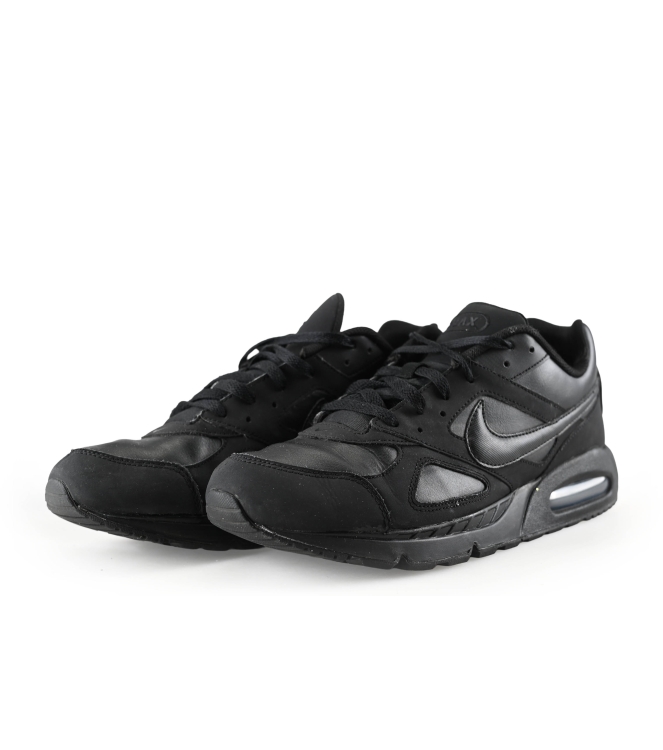 Nike Sneaker