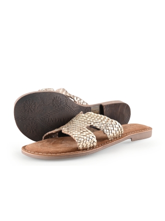 Lazamani Flip-Flops
