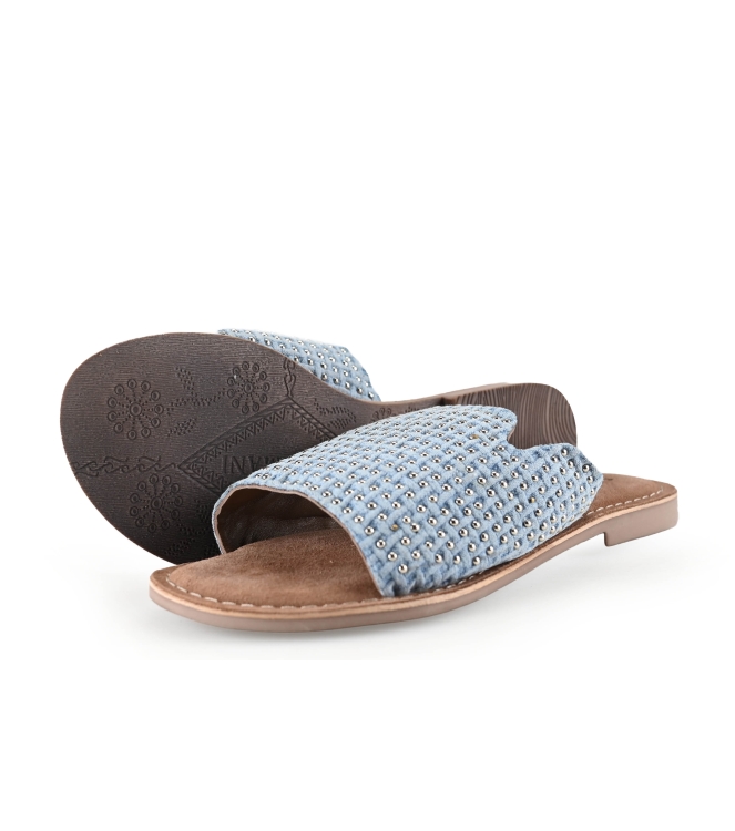 Lazamani Flip-Flops