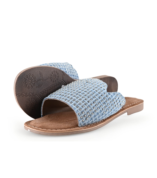 Lazamani Flip-Flops