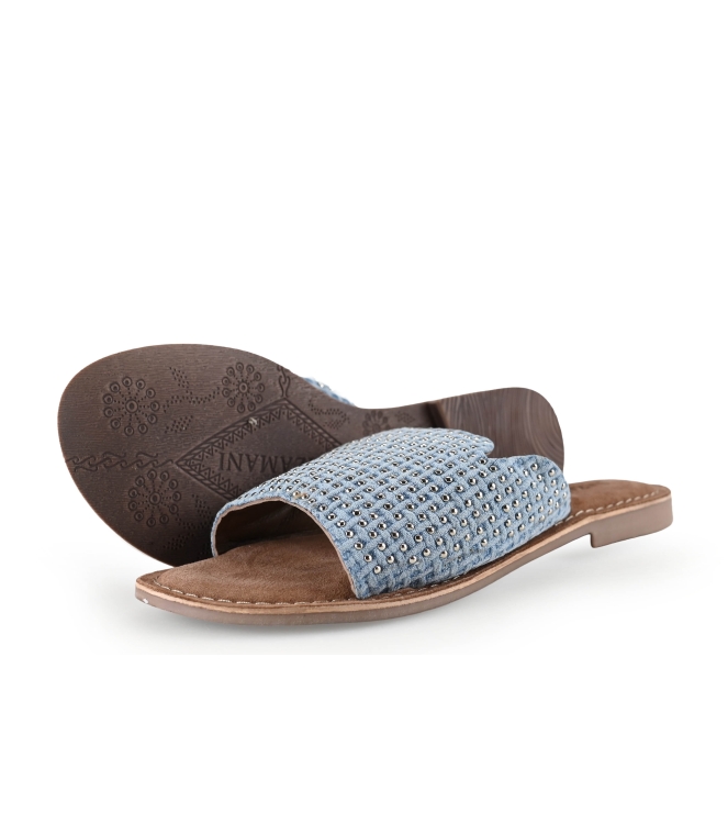 Lazamani Flip-Flops
