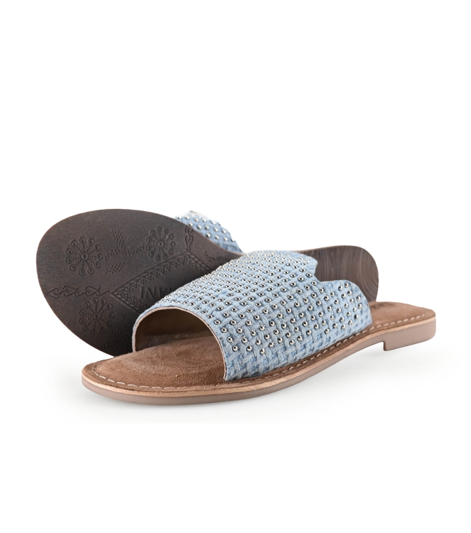 Lazamani Flip-Flops