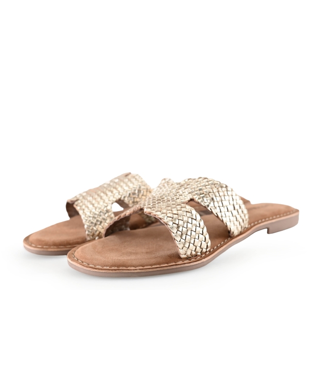 Lazamani Flip-Flops