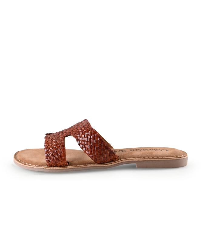 Lazamani Flip-Flops