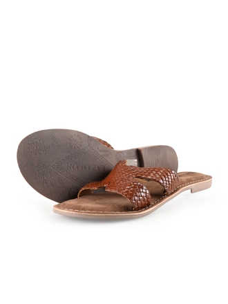 Lazamani Flip-Flops