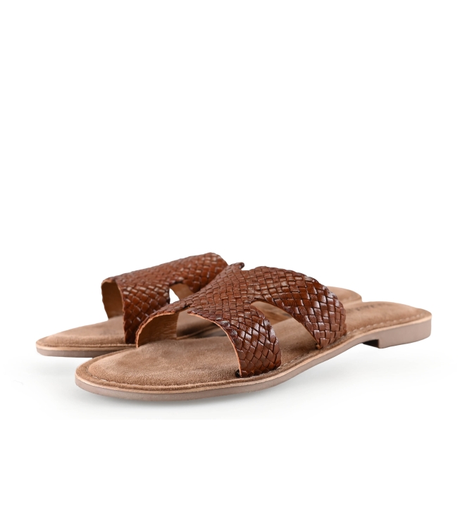 Lazamani Flip-Flops