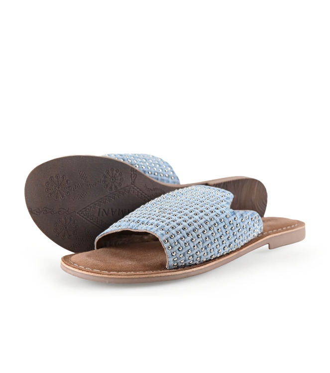 Lazamani Flip-Flops