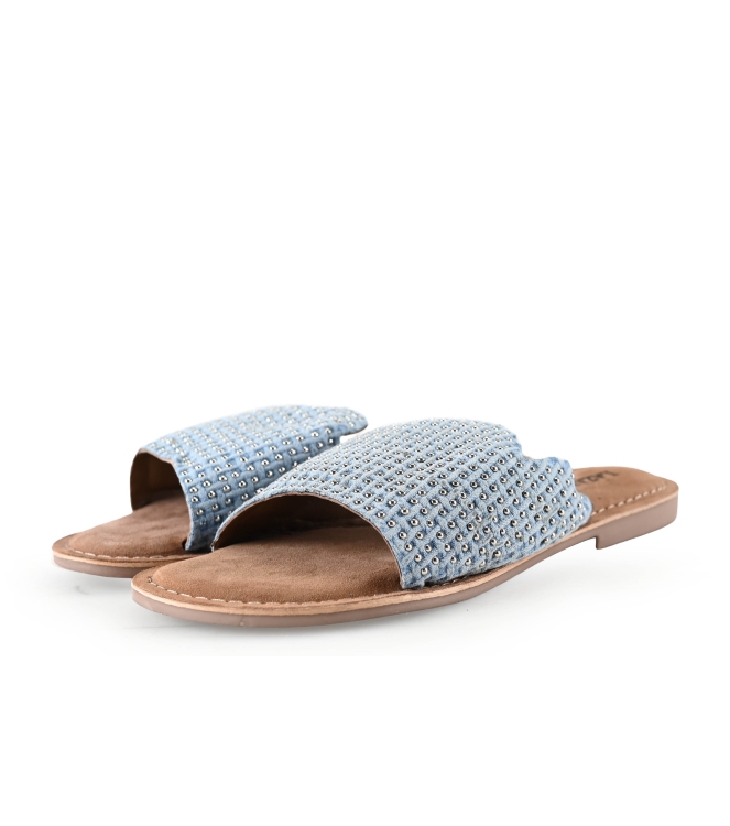 Lazamani Flip-Flops